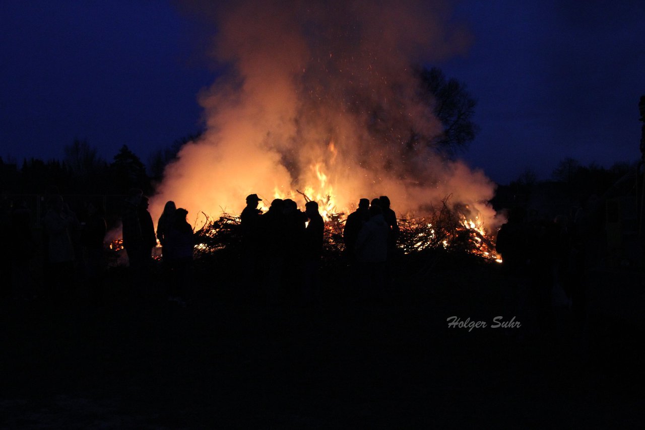 Bild 63 - Osterfeuer 2012
